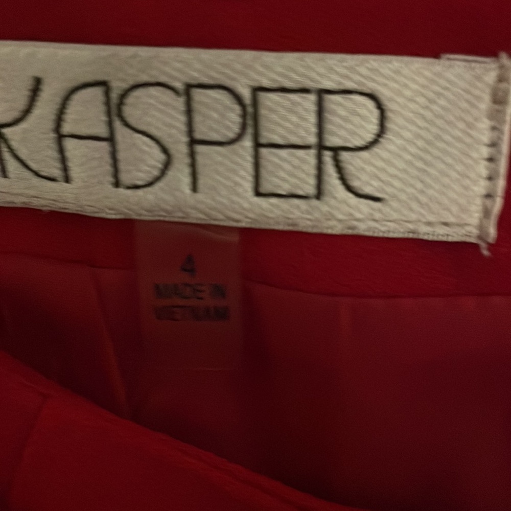 Blazer - Picture 5 of 5